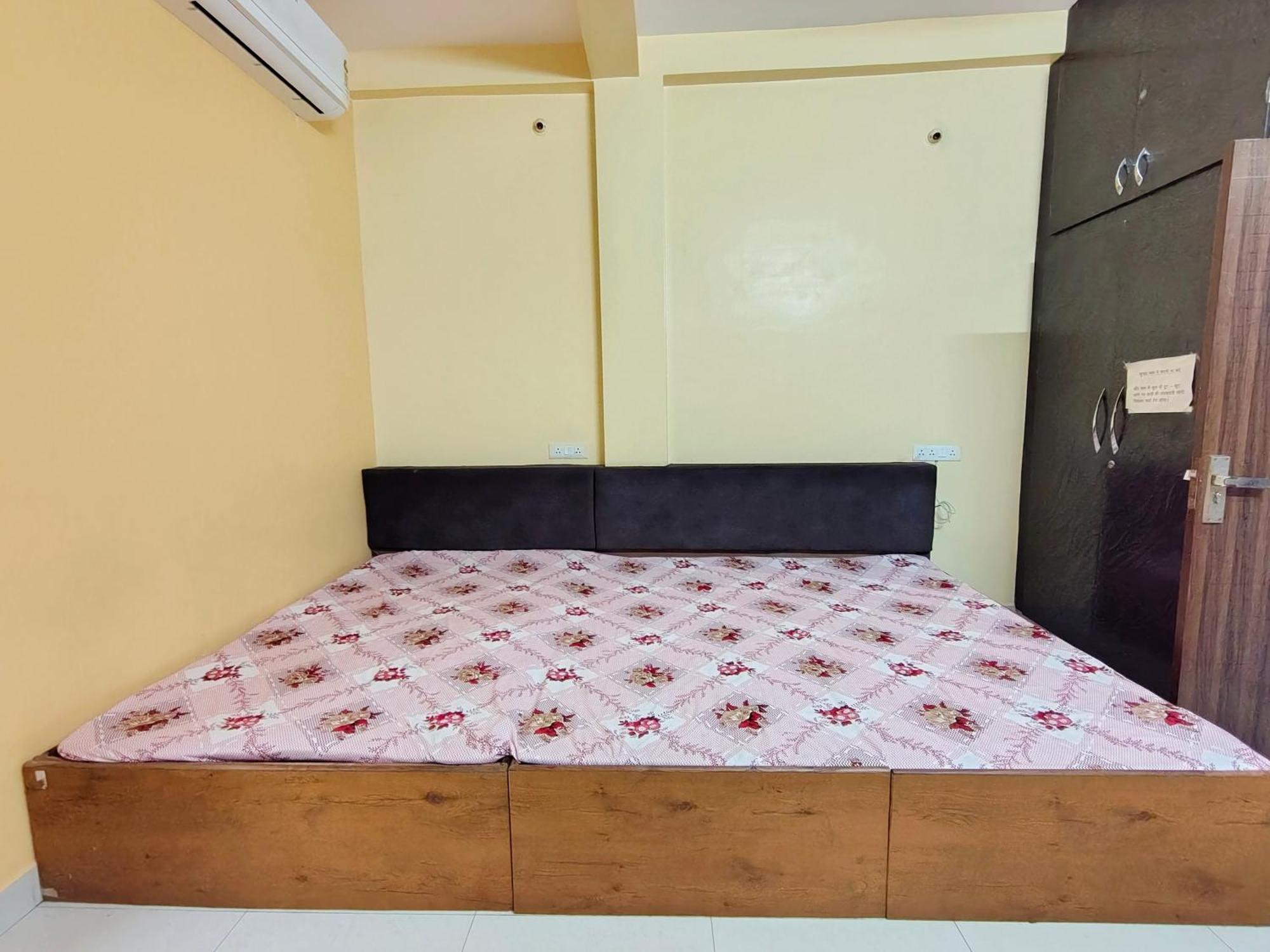 Anand Yatri Grah - Home Stay, Udždžain Exteriér fotografie